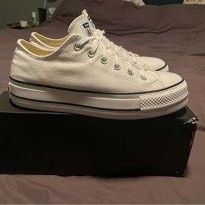Women’s Converse Low Platform